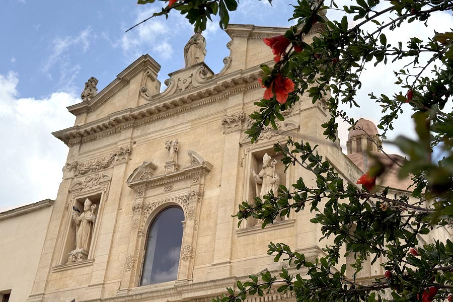 chi siamo ex convento agostiniani archivio storico comune di lecce Facciata dell'ex convento agostiniani, sede dell'archivio storico del comune di lecce